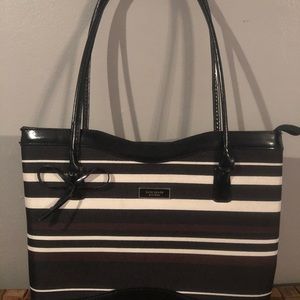 Classy Kate Spad. bag